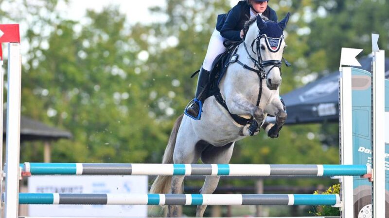 Ponyspringturnier auf dem Tünglerhof: Carolin Lamers gewinnt in Xanten packendes Stechen