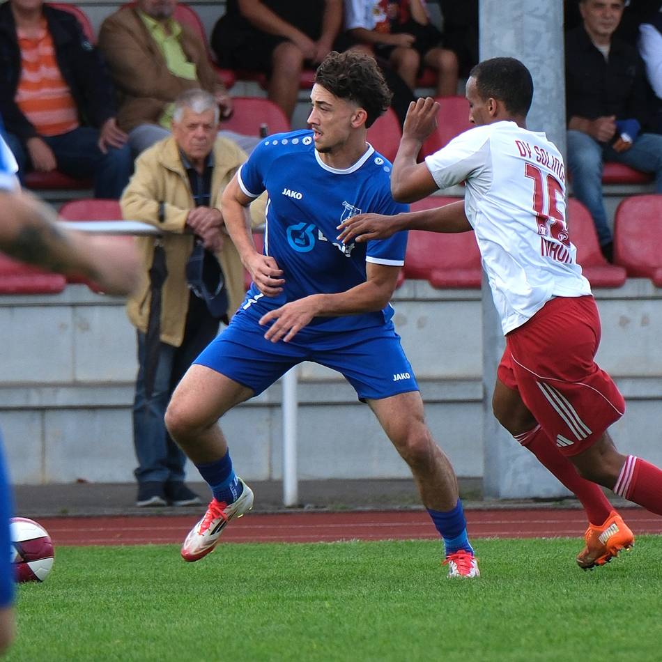 Brisantes Duell: 1. FC Wülfrath fährt mit Rückenwind zum FC Kosova