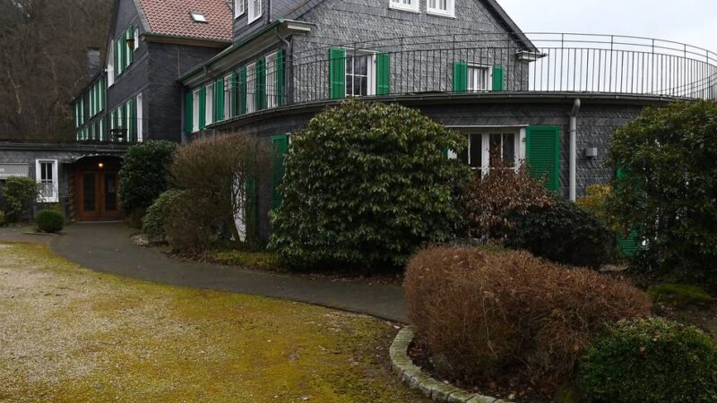 Idyllisch gelegen in Hückeswagener Außenortschaft: Haus Hammerstein hat einen neuen Besitzer