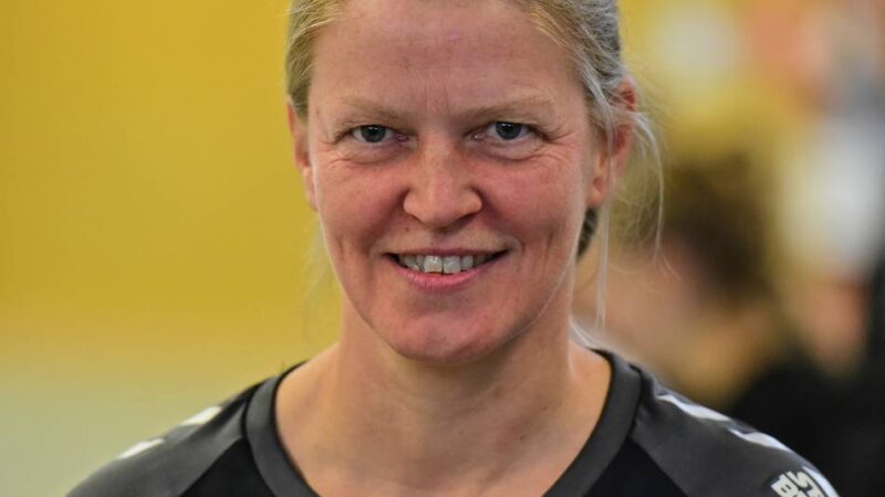 Volleyball-Krimi: SV Bedburg-Hau büßt die Tabellenführung durch knappe Niederlage im Top-Spiel ein