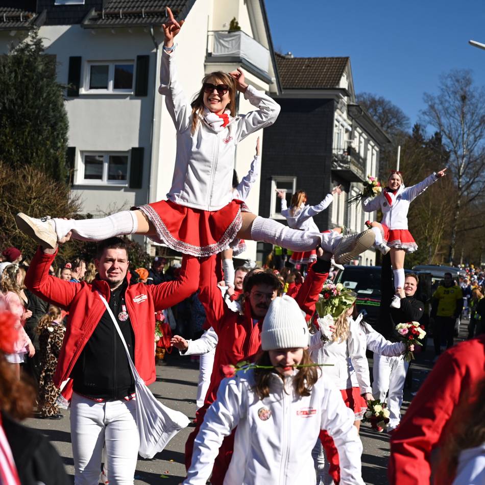 Karneval 2026 in Wermelskirchen: Anmelden für Zug an Rosenmontag