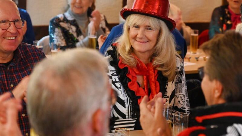 Rheinischer Frühschoppen in Wermelskirchen-Pohlhausen:  Gelungener „Frühstart“ in die anstehende Karnevalssession