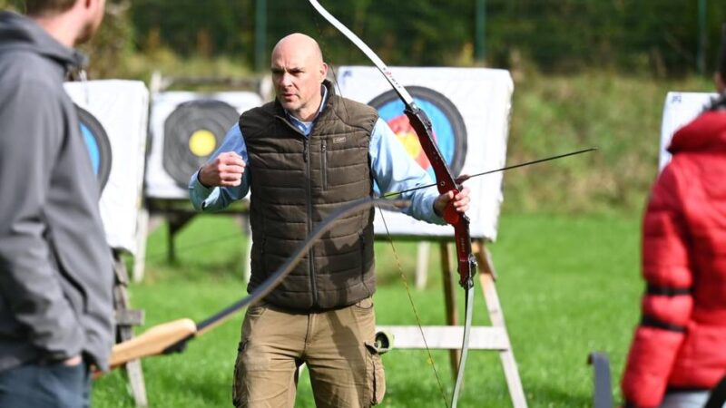 Sportangebot in Radevormwald: Eins werden mit Pfeil und Bogen