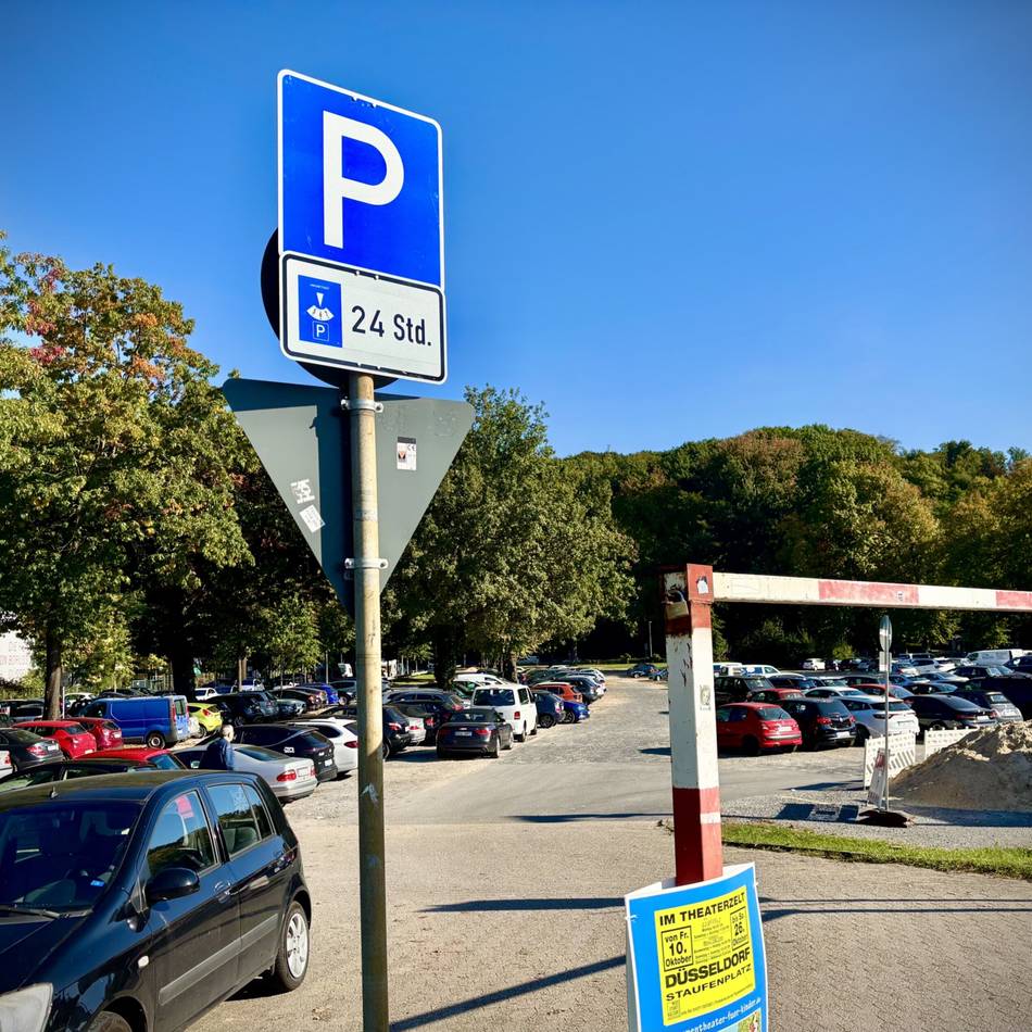 Flughafenparker in Düsseldorf-Grafenberg: 24-Stunden-Parkregel für den Staufenplatz