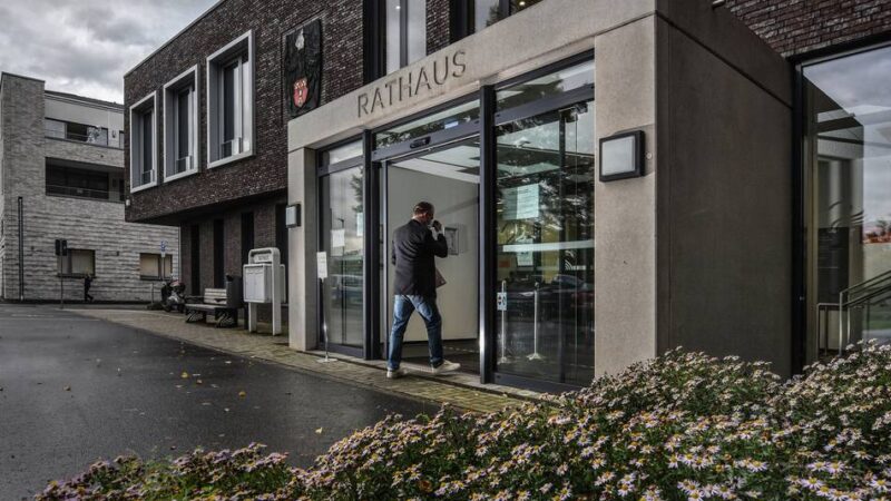 Polit-Posse in Kleve: Das Abwahl-Drama um den Beigeodneten ist ein unwürdiges Schauspiel