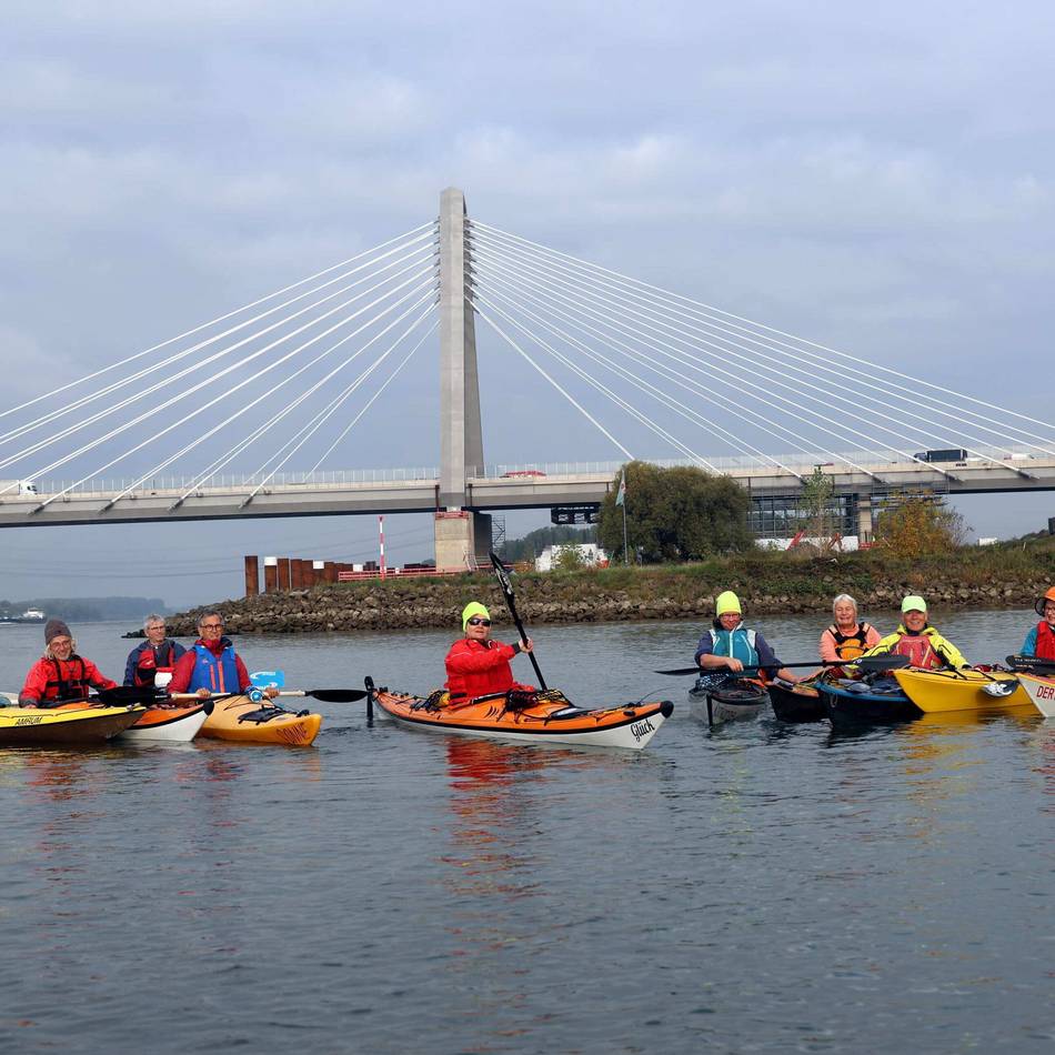 Entstanden aus einer Protestbewegung: Internationales Paddlertreffen in Leverkusen