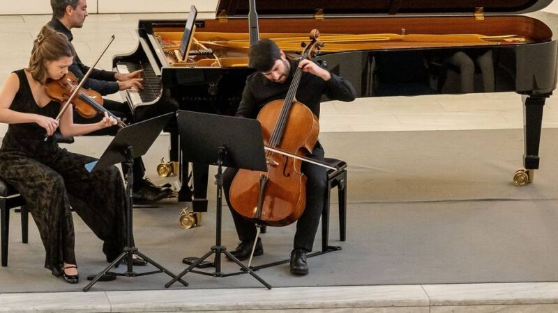 Zeughaus-Konzert in Neussmit dem Trio Orelon: Traumhaft sicher auf den Spuren großer Tonsetzer