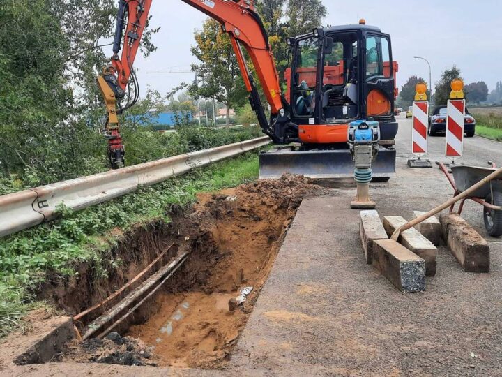 Arbeiten laufen: Rohrbruch an der Briener Straße – aber doch keine Sperrung