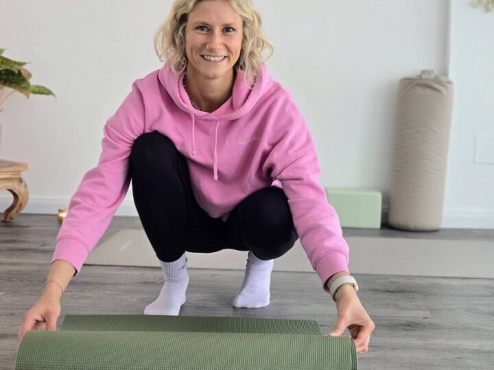 Neues Yoga-Studio in Dormagen: „80 Prozent sind schlanke Frauen, die Kopfstand können“