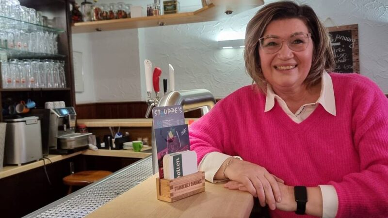 Live-Musik, Kneipenquiz und Gänseessen: Irina Struppe hält die letzte Kneipe in Allrath am Leben