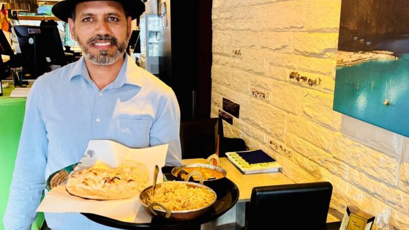 „Taste of Pakistan“ in Kaarst: „Die Saucen zum Dippen sind essenziell“