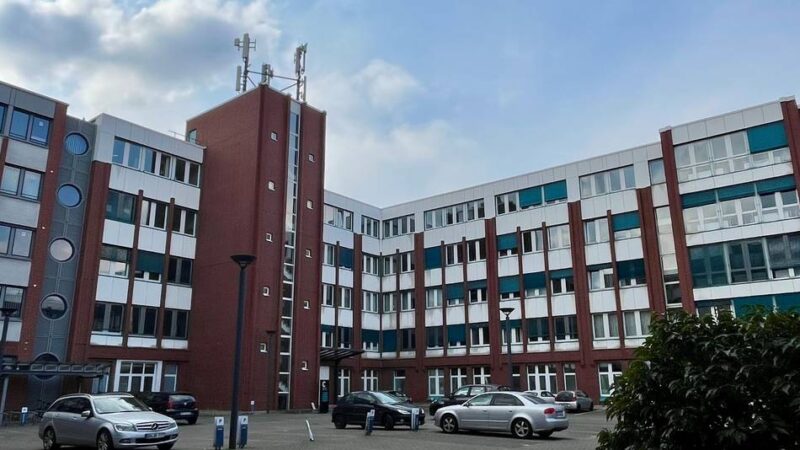 Ohne Zustimmung der Bundesagentur für Arbeit: Wartezeiten für Arbeitstitel sollen deutlich kürzer werden