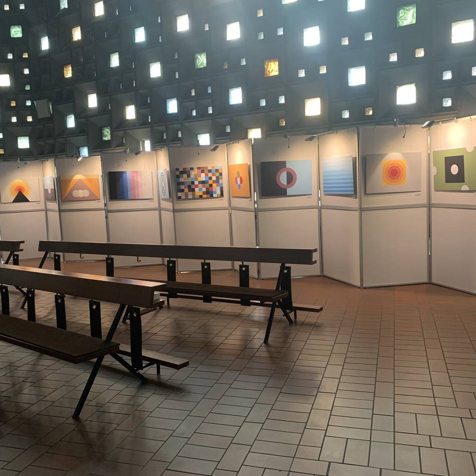 In Rheindorf: Ausstellung über Trauer in Formen und Farben