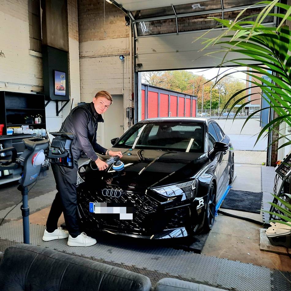 Jungunternehmer in Wesel: „Mein innerer Monk ist erst bei sauberen Autos zufrieden“
