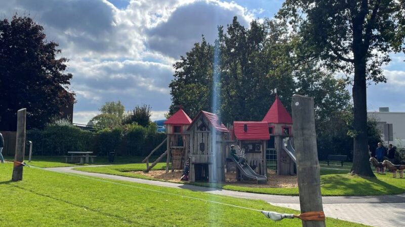 Familienfreundliches Monheim: Neuer Spielplatz an der Straße des 17. Juni eröffnet