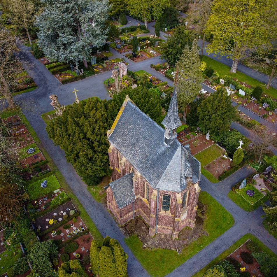 Haus Ingenray in Pont: Ausstellung über das Leben mit dem Tod