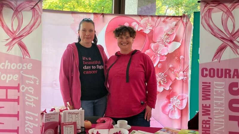 „Pinktober“ in Neuss: „Ich dachte, Krebs trifft andere – aber nicht mich selbst“