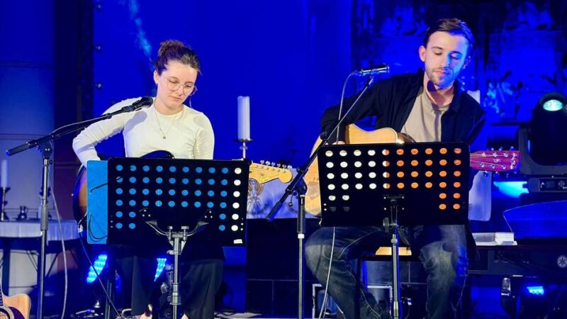 Vielfältiges Programm in Grevenbroich: Junge Menschen bringen frischen Wind in die Kirche