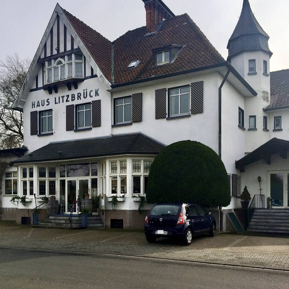Historisches Gebäude in Düsseldorf: Die Zukunft von Haus Litzbrück ist weiter ungewiss