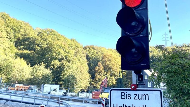 Baustelle an der Stadtgrenze Wermelskirchen / Remscheid: Es kann auch mal ganz schnell gehen
