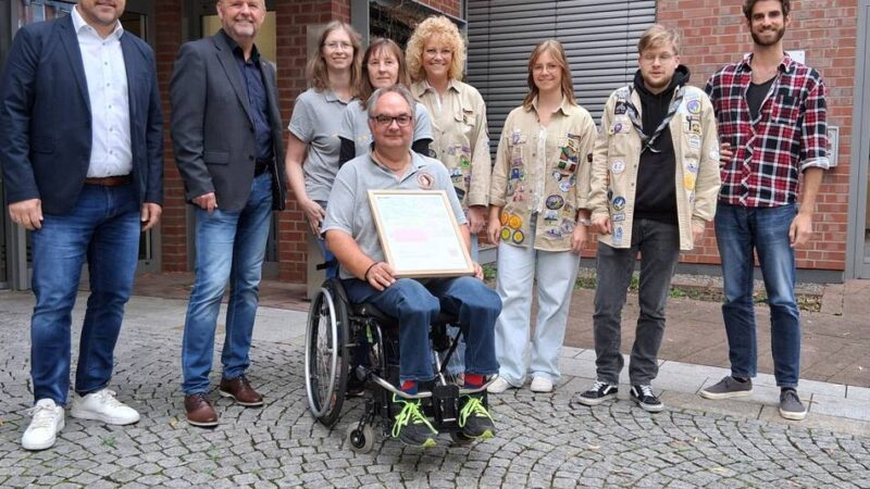 Klimaschutzpreis für Alpens Pfadfinder: Ausgezeichneter Einsatz für den Schutz von Igeln