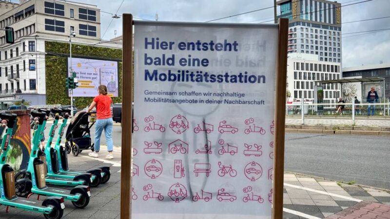 Verkehr in Düsseldorf: Eröffnung der Mobilitätsstation am S-Bahnhof Wehrhahn