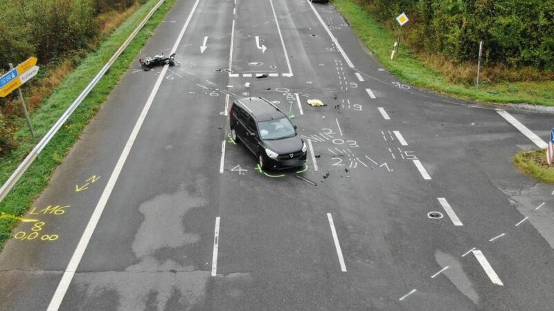Tödlicher Unfall in Grevenbroich: Motorradfahrerin stirbt nach Kollision auf L116 bei Gustorf