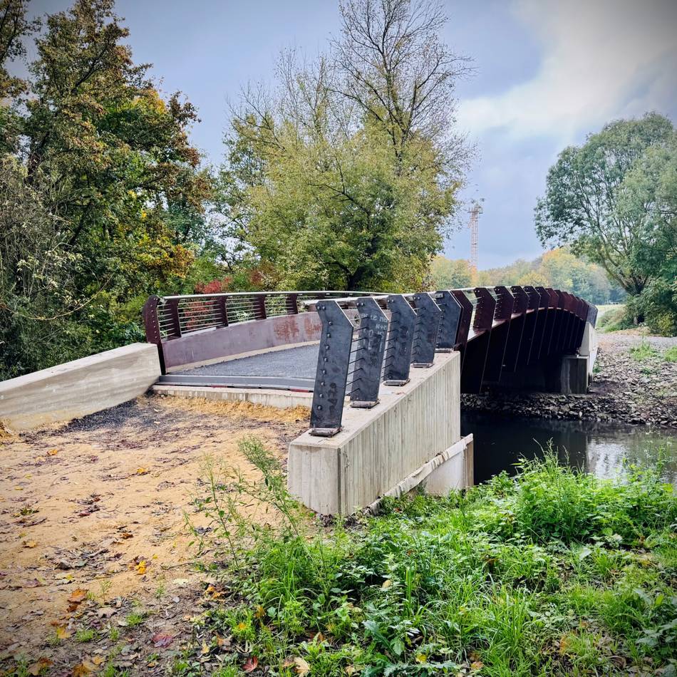 „Seltsame Designerkonstruktion“: Kritik an neuer Erftbrücke in Neuss