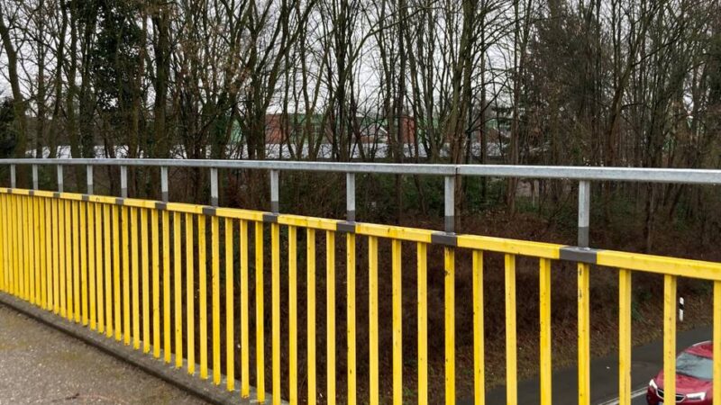 Wohnbauprojekt in Düsseldorf-Benrath: Stadt lehnt zusätzliche Abfahrt von der B8 ab