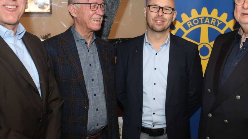 5000 Euro für die Vereinskasse: Rotarier spenden an „Leverkusen hilft krebskranken Kindern“