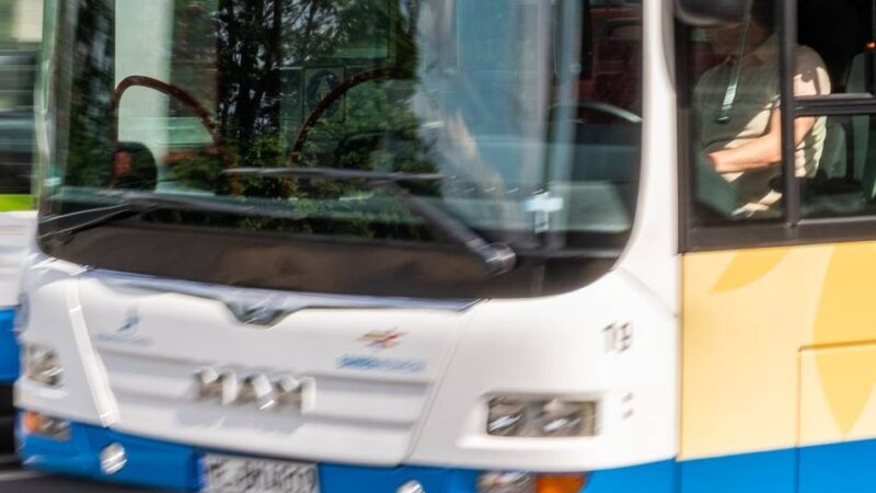 NWO sitzt in Langenfeld: Busfahrer erhalten ab Oktober mehr Lohn