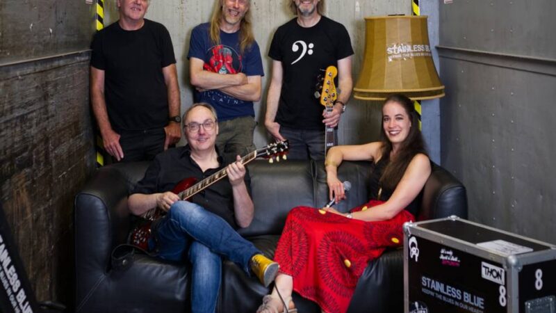 „Stainless Blue“ im Hückeswagener Kultur-Haus Zach: Bluesrock mit Herz, Seele und Volldampf