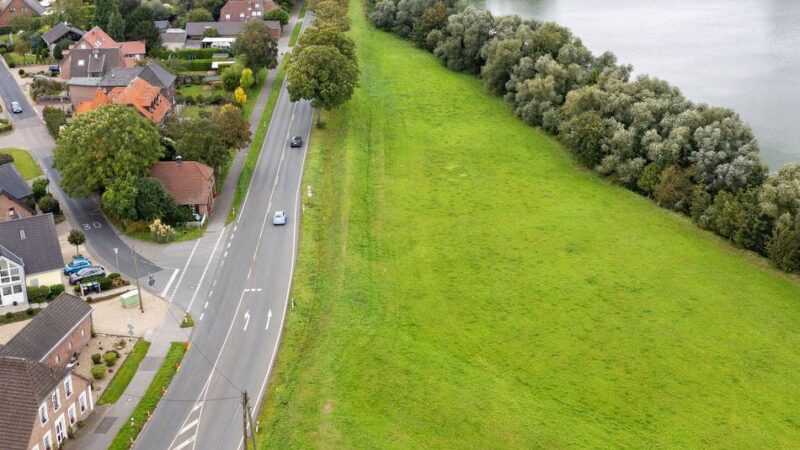 Spundwand soll gebaut werden: Deichverband informiert Bürger über geplante Maßnahme in Birten