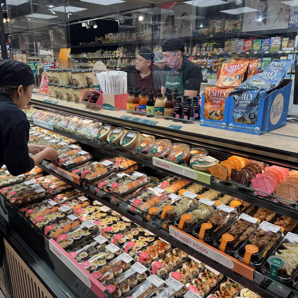 Frisch zubereitete Gerichte zum Mitnehmen: Eat Happy eröffnet Sushi-Shop im Rewe-Markt in Xanten