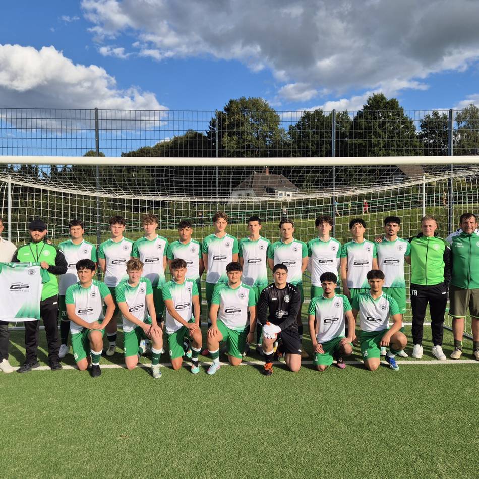 Fußball in Hückeswagen: RSV freut sich über jede Menge Spenden und Sponsoren