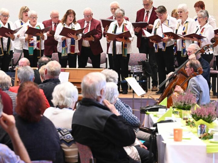 Musik in Radevormwald: Chor „Serenita“ Önkfeld lädt ein zum Kaffeekonzert