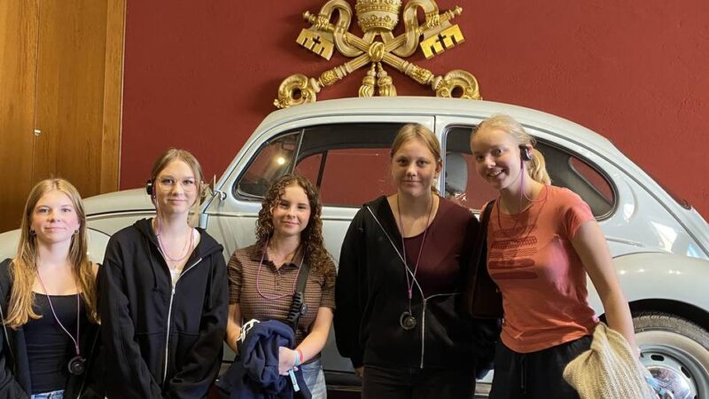 Firmlinge vom Niederrhein in Rom: Der allerletzte Käfer steht im Vatikanischen Museum