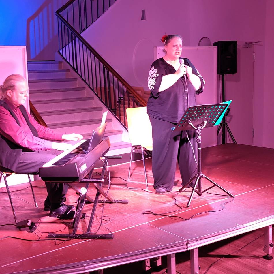 Kultur-Haus Zach muss improvisieren: Spontanes Ersatzprogramm zwischen Jazz und Latinaklängen