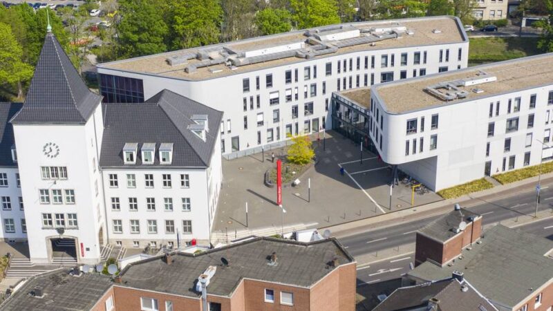 Moers plant Verwaltungserweiterung: Vierte Beigeordnetenstelle im Gespräch