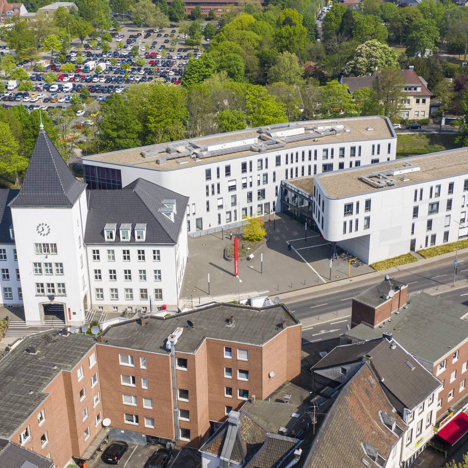 Moers plant Verwaltungserweiterung: Vierte Beigeordnetenstelle im Gespräch
