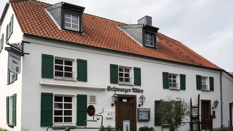 Halloween-Party in Rheinberg: Am Freitag ist Grusel-Alarm im Schwarzen Adler angesagt