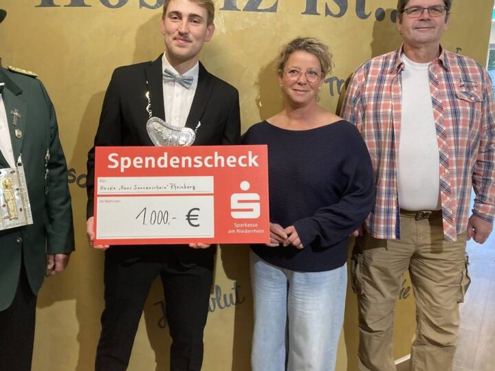 Für den guten Zweck in Rheinberg: Schützen von St. Ulrich spenden an „Haus Sonnenschein“
