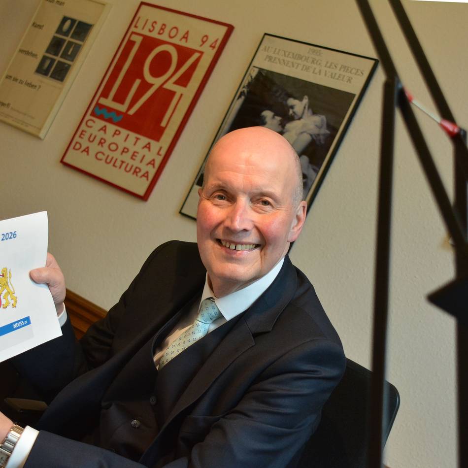 Etatentwurf 2026 der Stadt Neuss: Steuererhöhung und neue Debatte um Gewerbegebiete