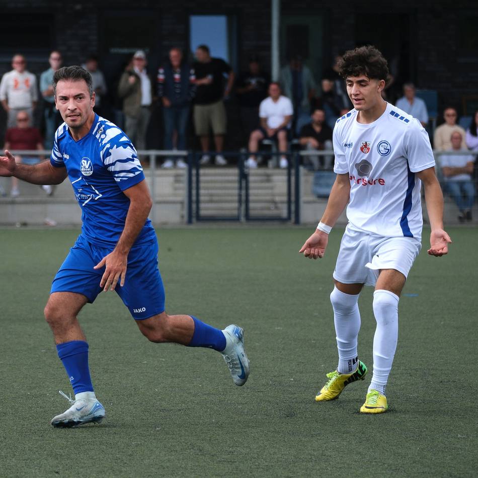 Heimspiele in der Bezirksliga: Der SV Hösel muss schon am Donnerstagabend ran