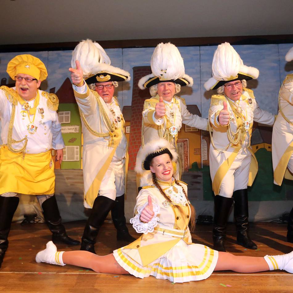 Karneval in Leverkusen 2025/2026: Die Zitronenfunken küssen die Session wach