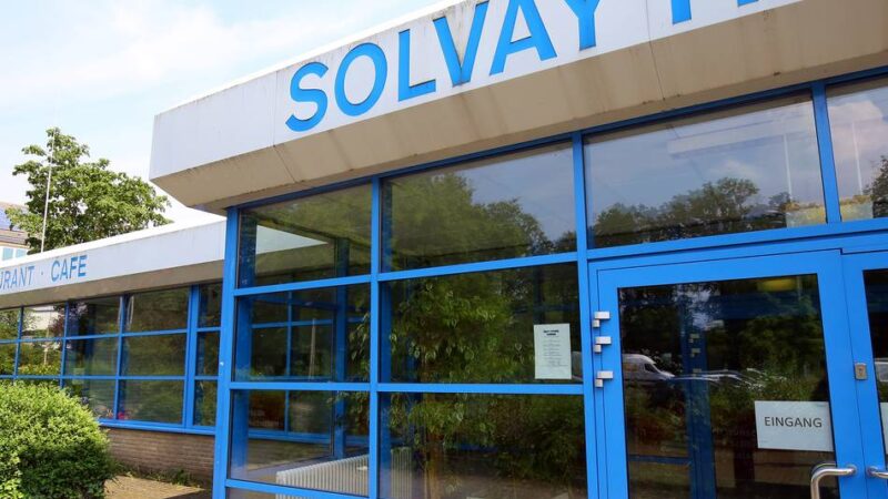 Personalmangel bei der Stadt: Solvay-Hallenbad bleibt ab November an Wochenenden geschlossen