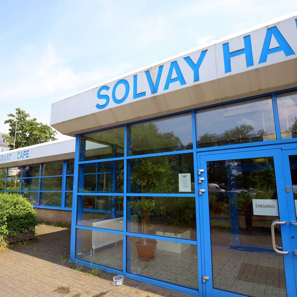 Personalmangel bei der Stadt: Solvay-Hallenbad bleibt ab November an Wochenenden geschlossen