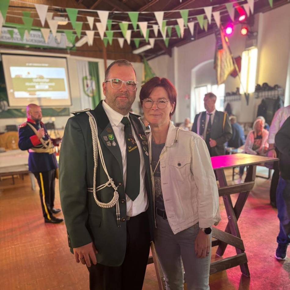 Schützenfest in Widdeshoven-Hoeningen: Dirk Lützler ist neuer Kronprinz