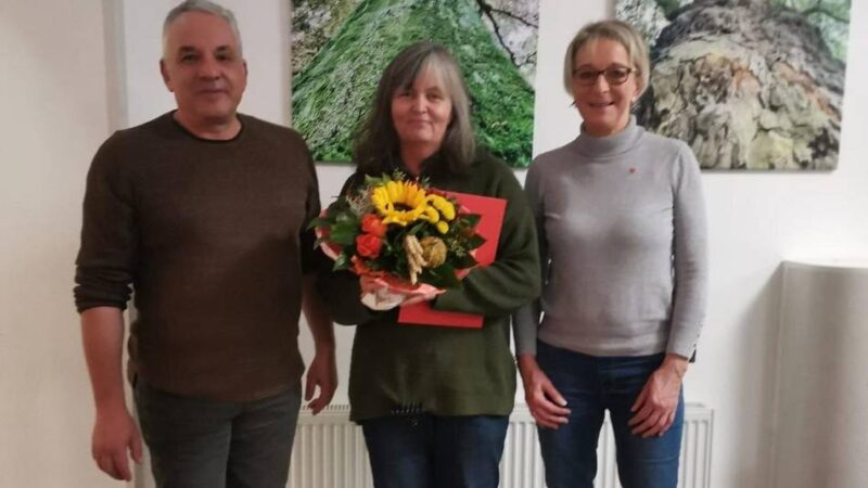 Ehrung beim Hückeswagener Ortsverein: Auszeichnung für ein Vierteljahrhundert in der SPD