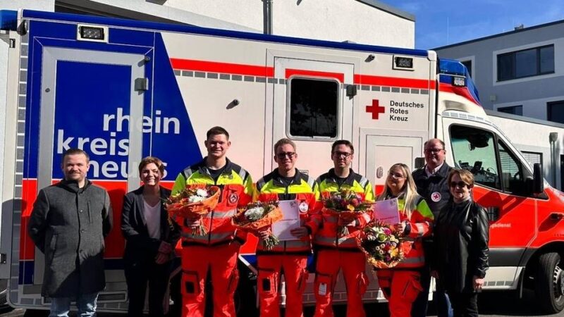 Rotes Kreuz stockt auf: Neue Notfallsanitäter verstärken Rettungsdienst in Grevenbroich